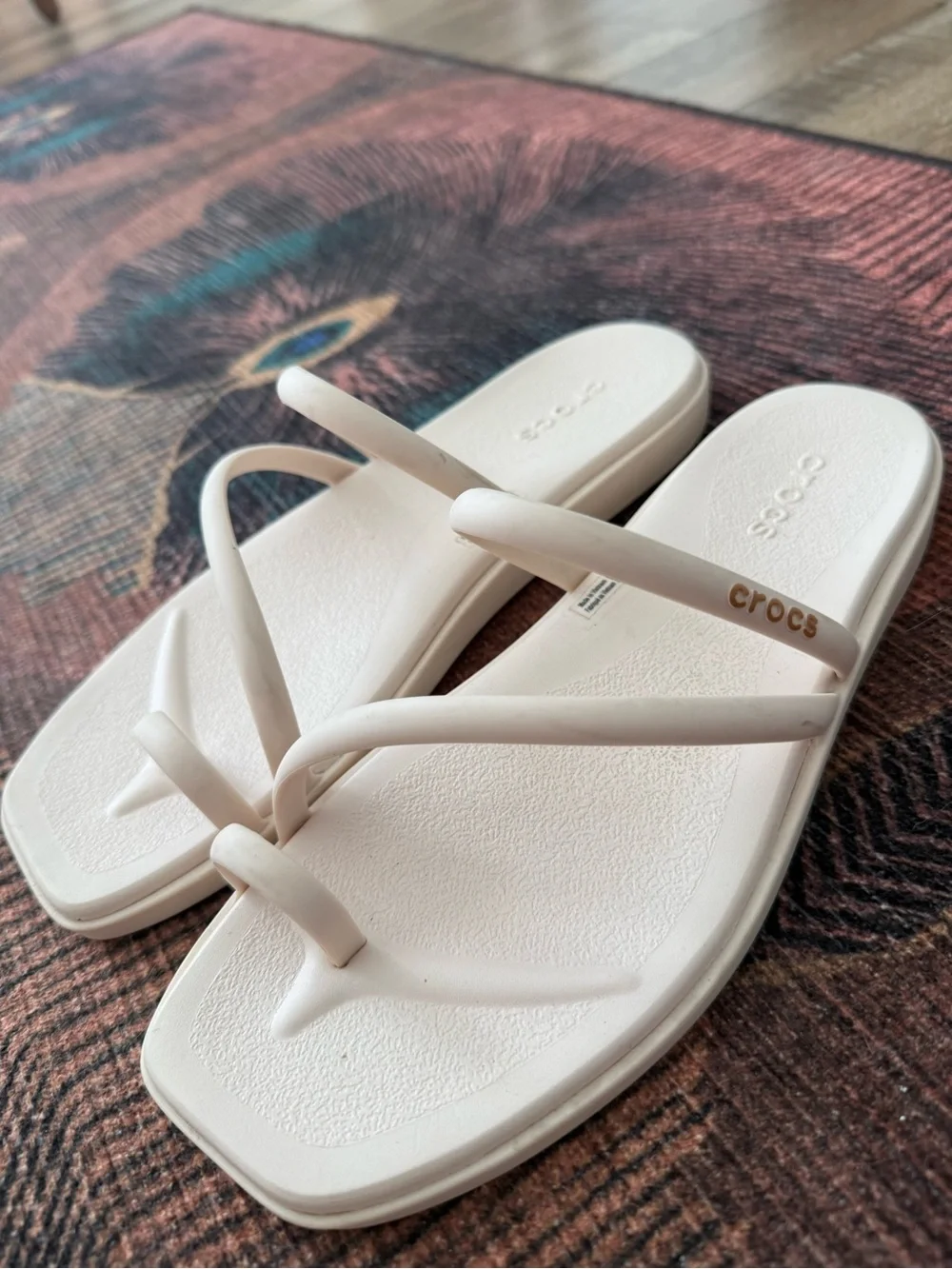 Crocs Miami Toe Loop - Picture 2 of 4